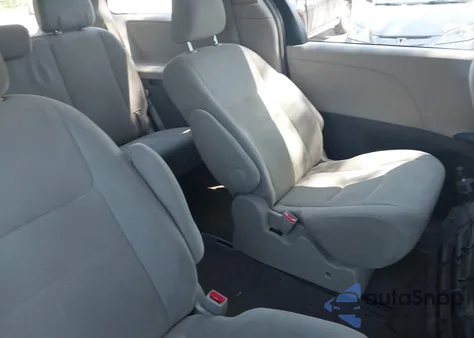 2015 Toyota Sienna L from USA, damaged, VIN 5TDZK3DCXFS640245